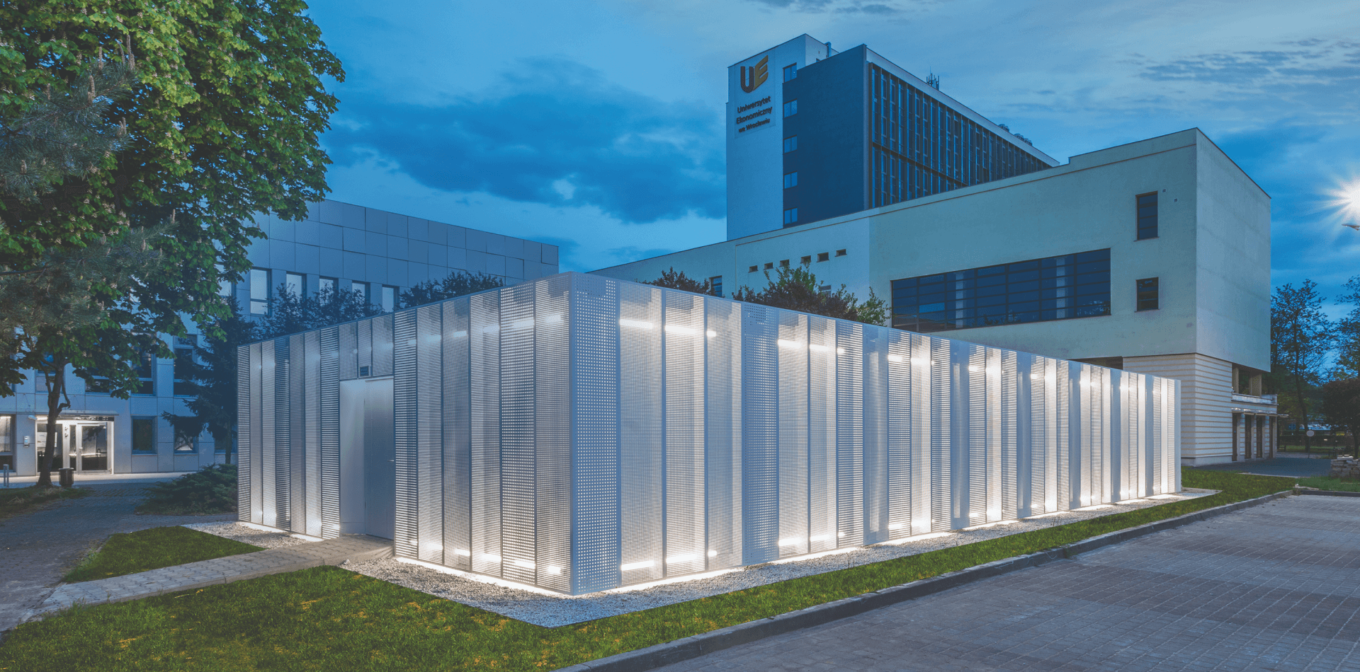 Integrated Access Control and Security System Visualisation at the Wroclaw University of Economics and Business