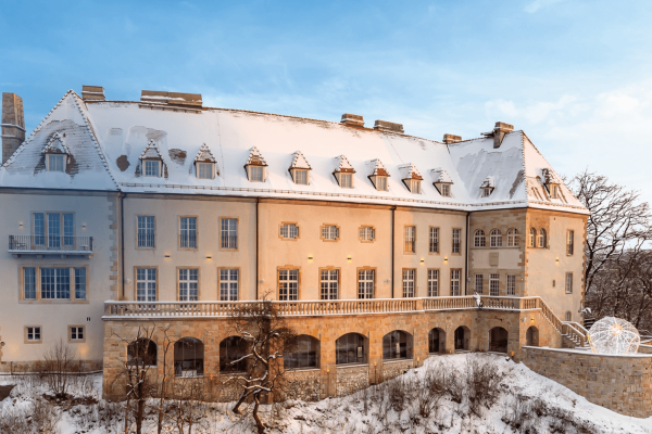 Sensor | Hotel Automation and Smart Access Management at the Prestigious Zinar Castle Hotel